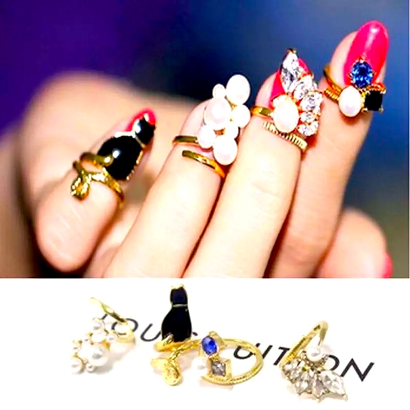 New Set Of 4 Flower Lady Rhinestone Fingernail Jewelry